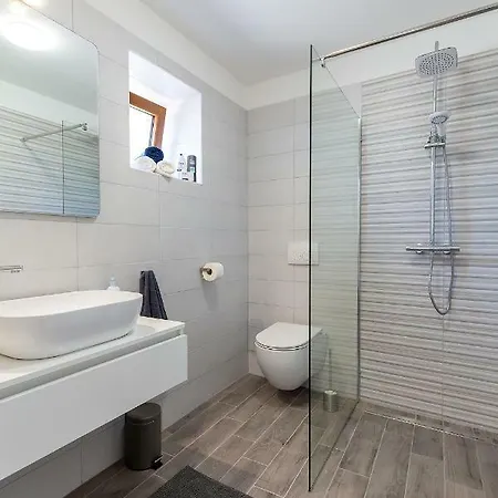 Villa House Almar