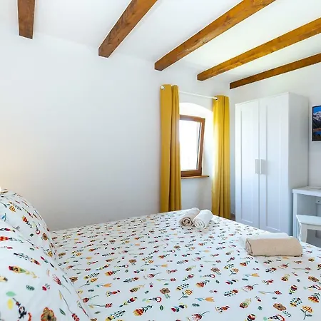 House Almar Rakalj